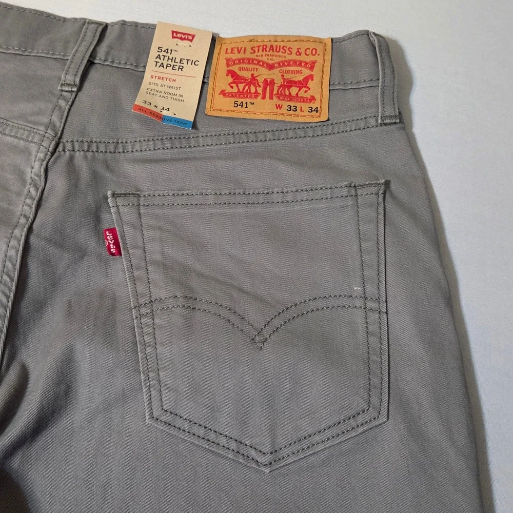 Levis 541 Athletic Taper Pants Mens 33x34 Gray All Seasons Tech Stretch NWT